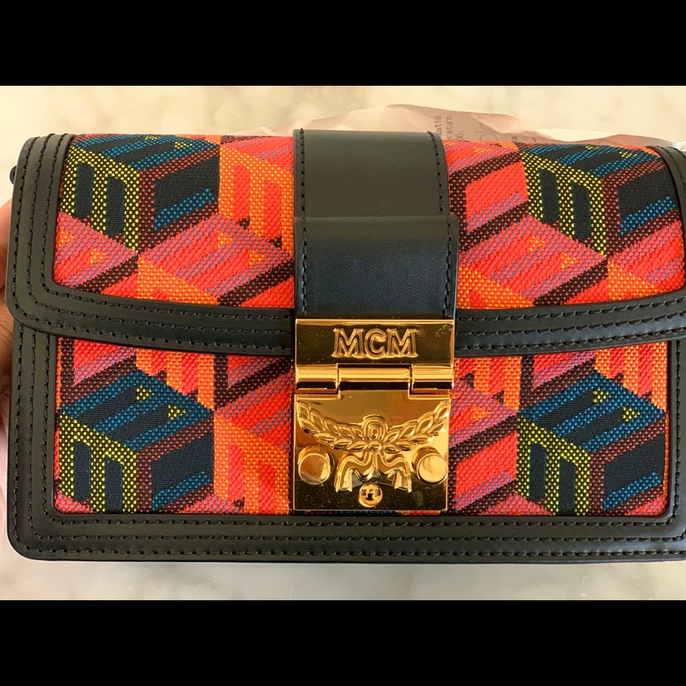 MCM Tracy Crossbody
